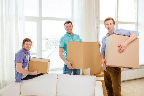 Flexible student storage space in Uxbridge for moving day